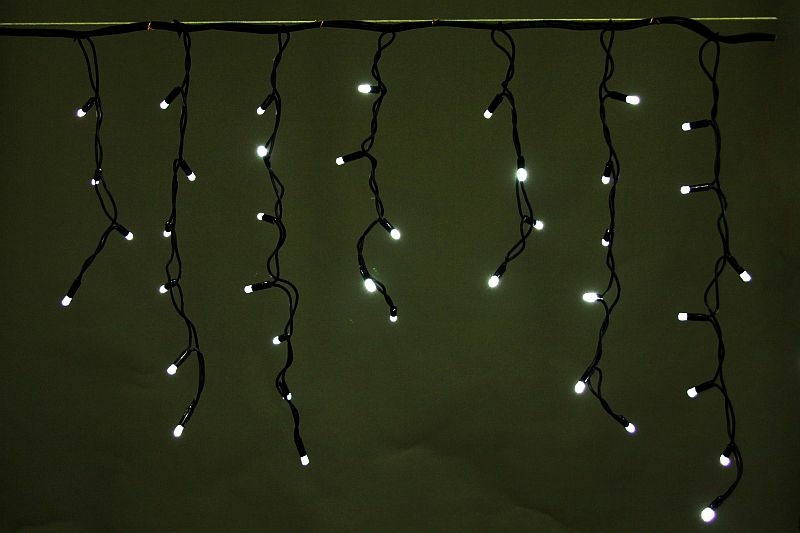 A-020 LED A WT светодиод.»бахрома»3×0.6м 140LEDчерный провод влагозащ.,морозостойк., без контроллера