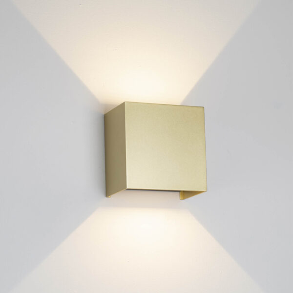 9228 9228 Настенный уличный светильник DAVOS