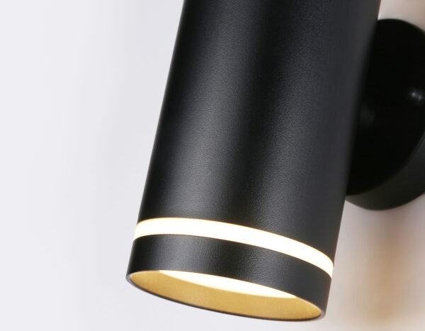 ST3333_macro-2 ST3333/2 BK черный IP54 GX53/2 max 15W 210*85*125