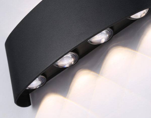 ST4464_macro1-2 ST4464/8 BK черный IP65 LED 4200K 8W 210*80*46