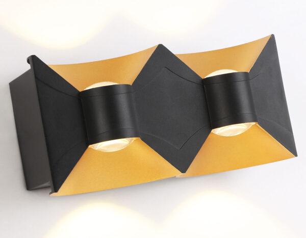 ST4477_macro ST4477/4 BK/GD черный/золото LED 4200K 11W IP54 180*90*55