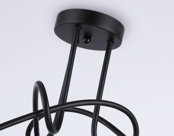 TR80415_macro1-2 TR80415/3 BK/GD черный/золото E27/3 max 60W D670*370