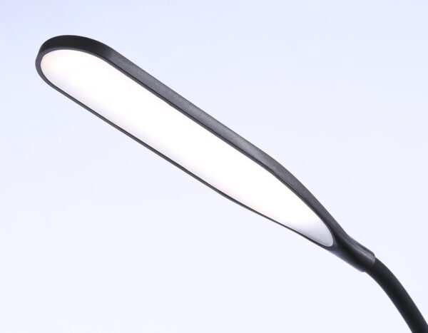 TR97706_macro1 TR97706 BK черный LED 12W 3000K-6400K 250*190*1770 (ПДУ РАДИО 2.4G)