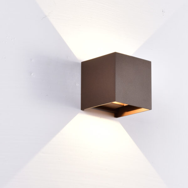 8602 8602 Настенный уличный светильник DAVOS
